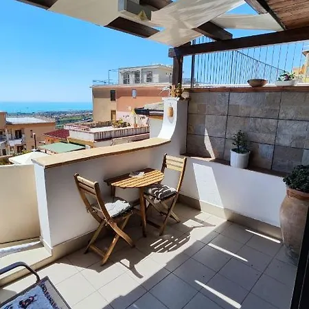 Dantesco Apartment